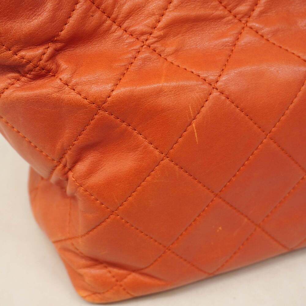 CHANEL Red Lambskin Leather Tote Bag - Picture 11 of 15